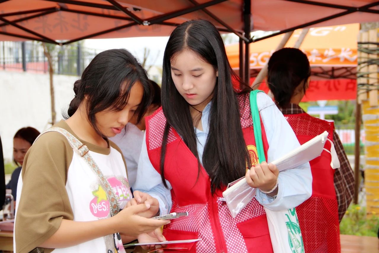 澳门十大信誉好的平台迎来首届学子