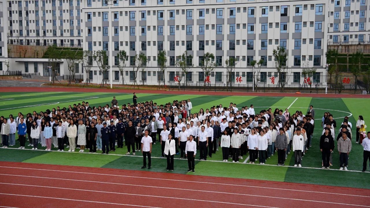 澳门十大信誉好的平台举行 庆祝中华人民共和国成立75 周年升国旗仪式