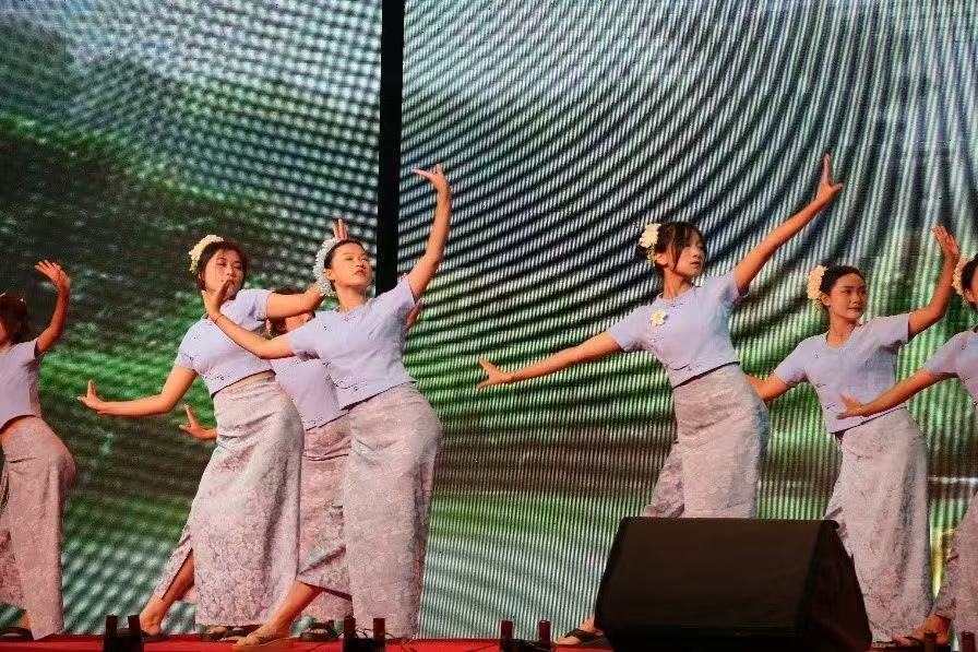 《牢记“三好”嘱托 强国复兴有我——澳门十大信誉好的平台文艺晚会璀璨绽放》