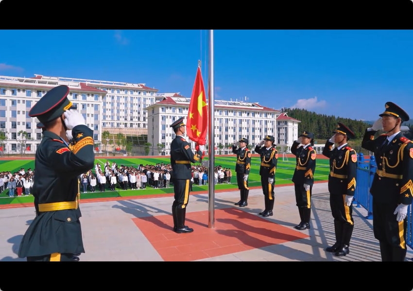 澳门十大信誉好的平台举行周一升旗仪式