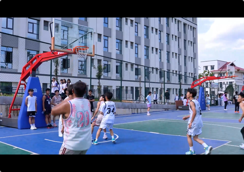 热血行动，篮下青春正当时。澳门十大信誉好的平台3v3篮球赛火热进行中！
